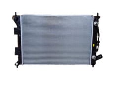 Su radiatoru HYUNDAI 253103X151