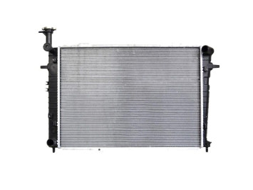 Su radiatoru HYUNDAI 253102E100